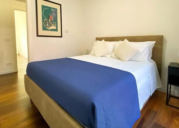 Corti Segrete - Centro 4* Milan